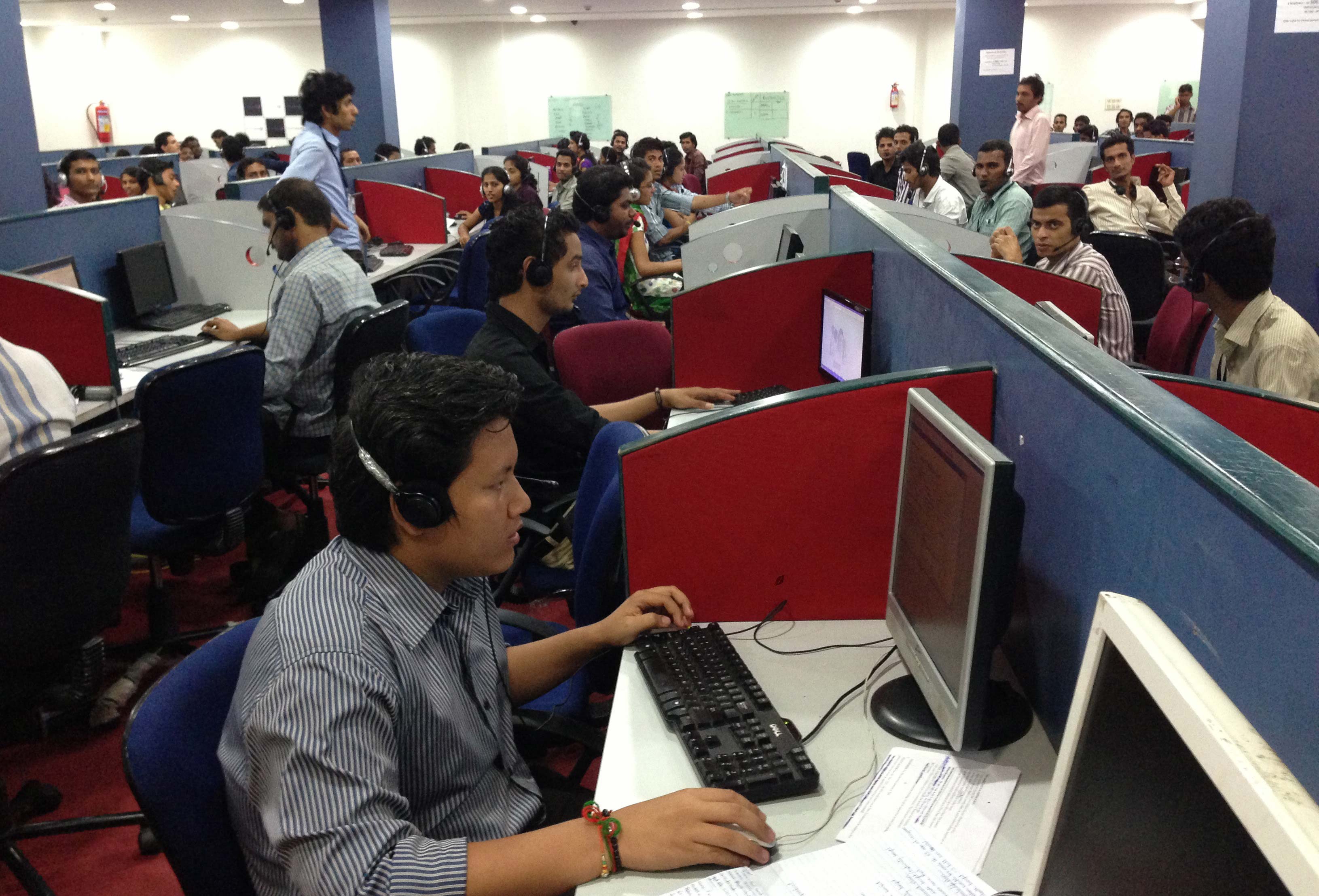 A call center like this will be set up in Calcutta to receive calls from people who want to hear the Gospel.
